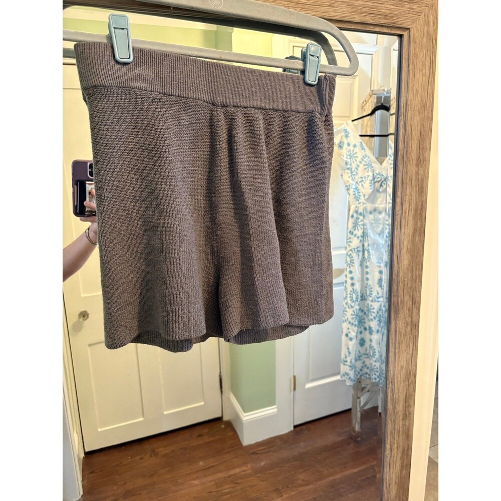 Free people beach size small Sm gray lounge sweater shorts